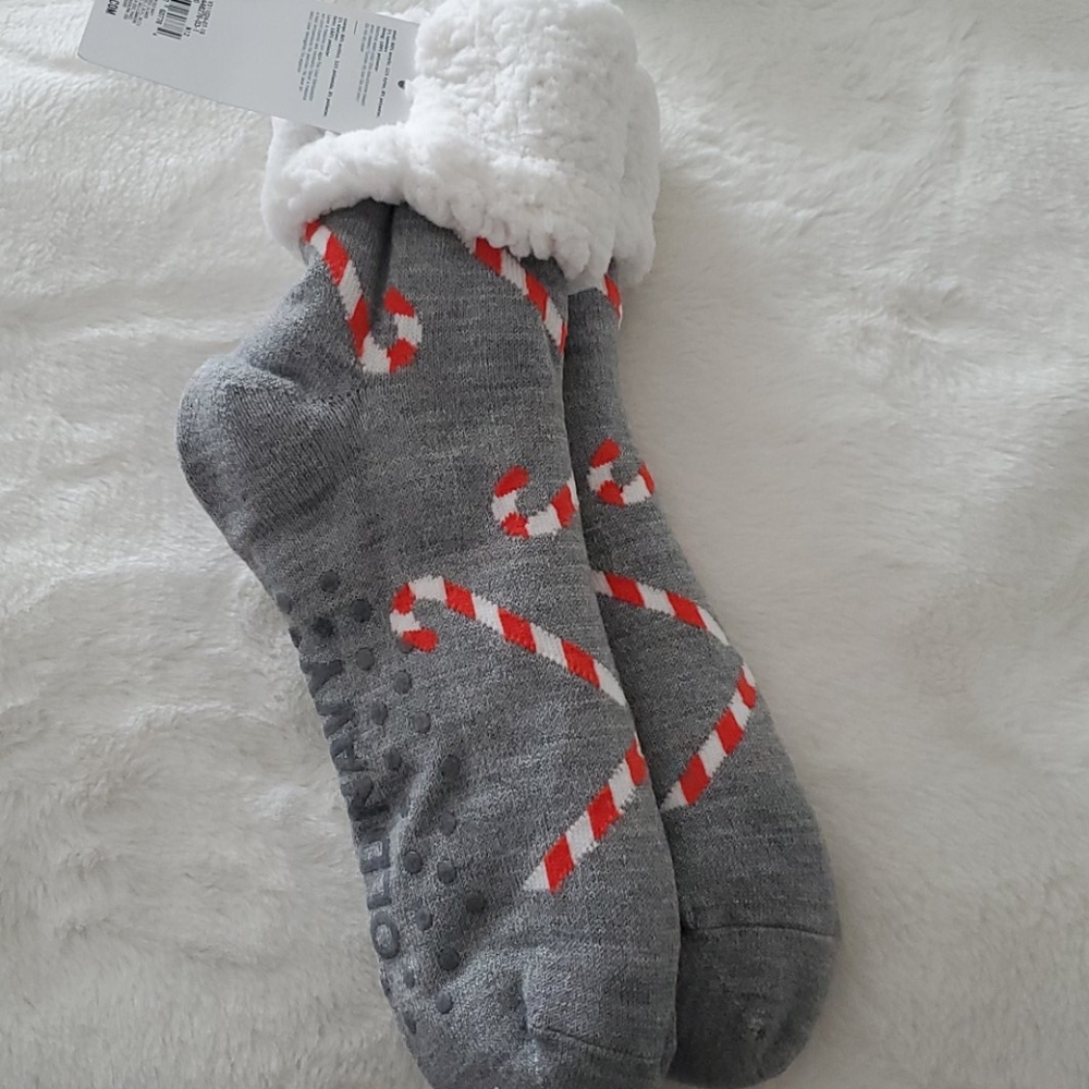 MIX AND MATCH!! Fuzzy socks